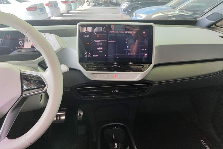 Used Volkswagen ID.3 2024 Outstanding Edition Audio And AC Panel