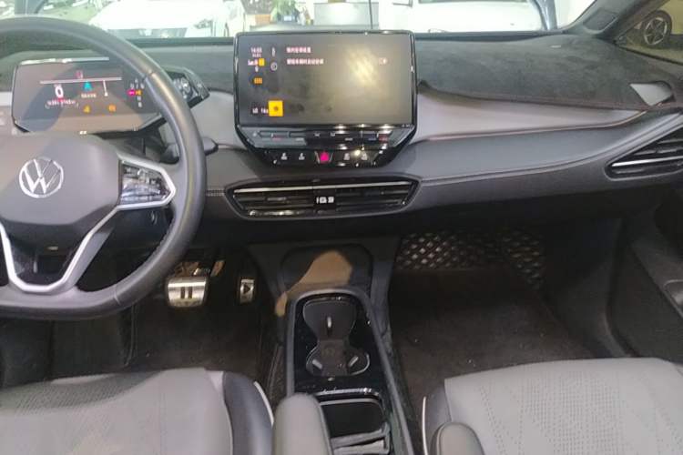 Used Volkswagen ID.3 2024 Outstanding Edition Audio And AC Panel