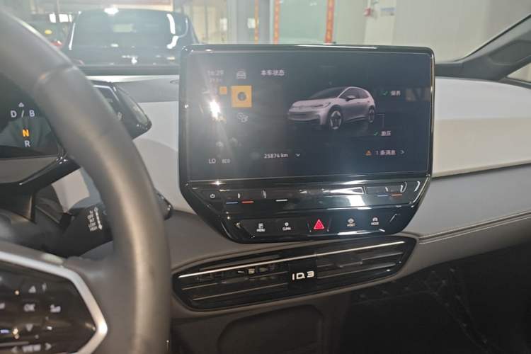 Used Volkswagen ID.3 2024 Outstanding Edition Audio And AC Panel