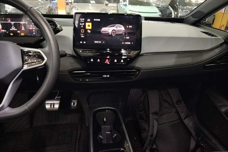 Used Volkswagen ID.3 2024 Outstanding Edition Audio And AC Panel