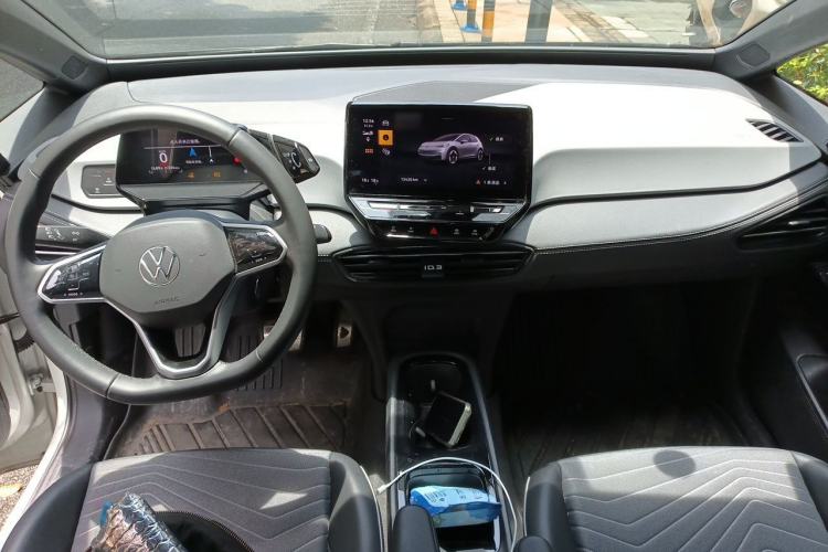 Used Volkswagen ID.3 2024 Outstanding Edition Center Console