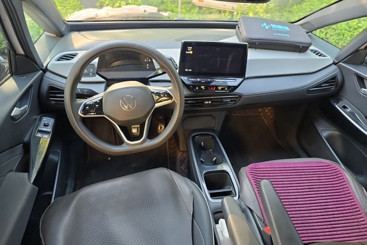 Used Volkswagen ID.3 2024 Pure & Smart Edition Center Console