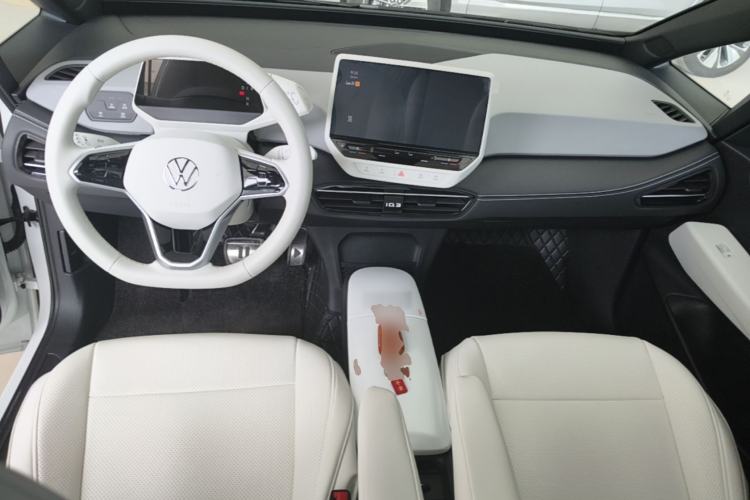 Used Volkswagen ID.3 2024 Outstanding Edition Center Console