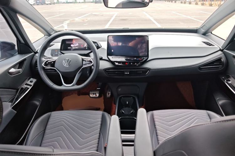 Used Volkswagen ID.3 2024 Outstanding Edition Center Console