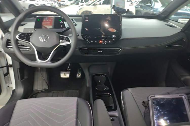 Used Volkswagen ID.3 2024 Pure & Smart Edition Center Console