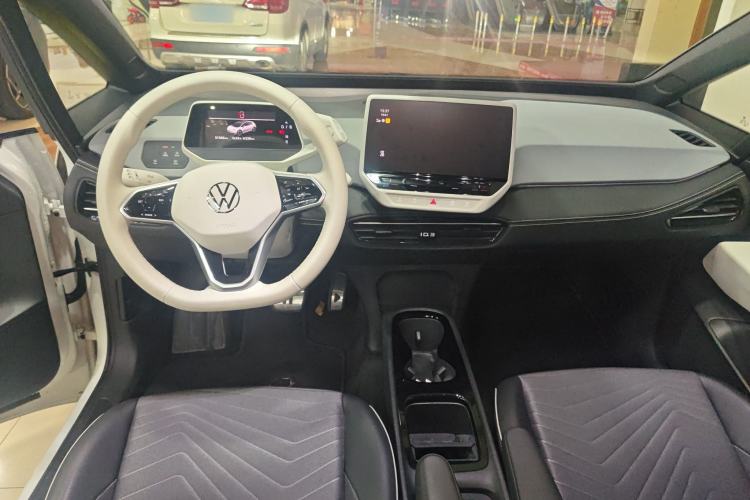 Used Volkswagen ID.3 2024 Outstanding Edition Center Console