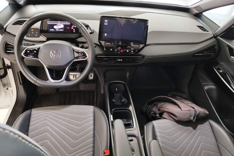 Used Volkswagen ID.3 2024 Outstanding Edition Center Console