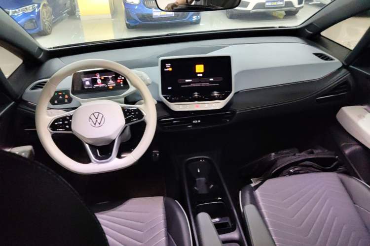 Used Volkswagen ID.3 2024 Outstanding Edition Center Console