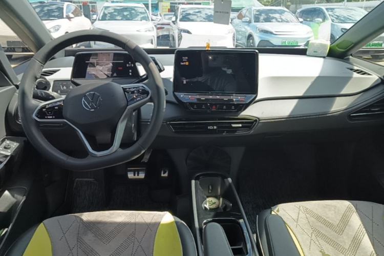 Used Volkswagen ID.3 2024 Outstanding Edition Center Console