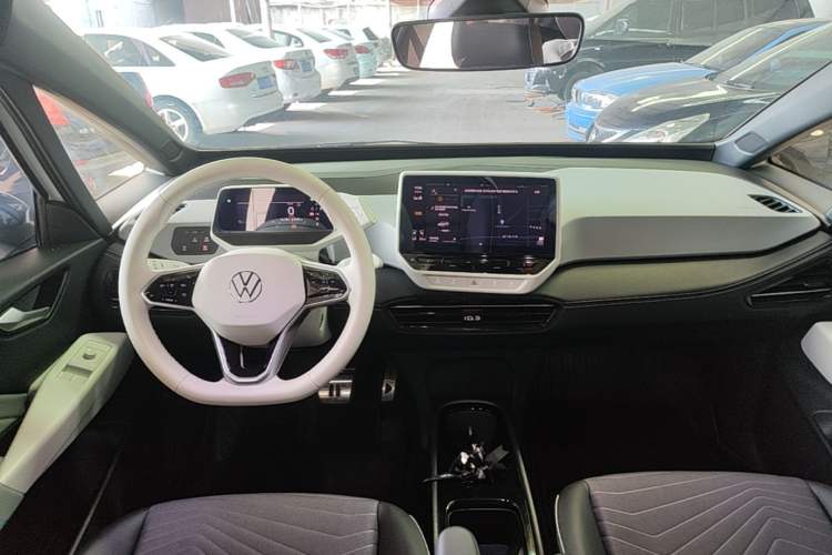 Used Volkswagen ID.3 2024 Outstanding Edition Center Console