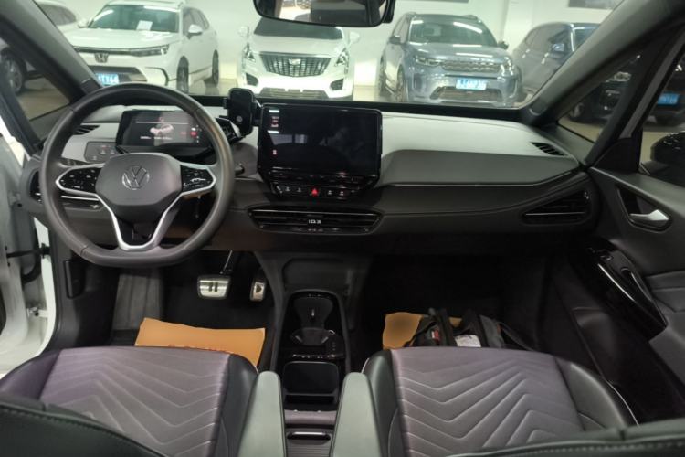 Used Volkswagen ID.3 2024 Outstanding Edition Center Console