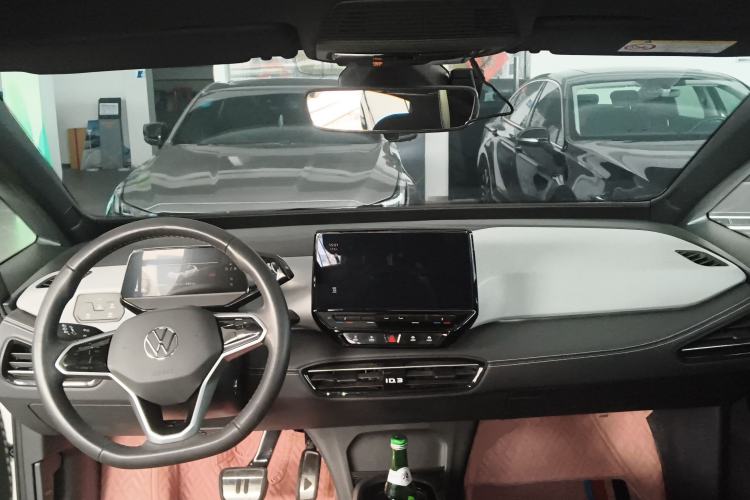 Used Volkswagen ID.3 2024 Outstanding Edition Center Console