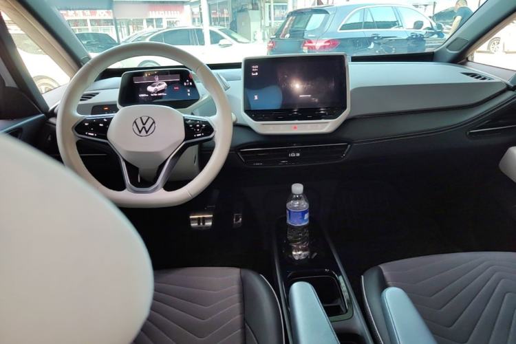 Used Volkswagen ID.3 2024 Outstanding Edition Center Console