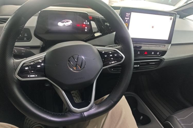 Used Volkswagen ID.3 2024 Outstanding Edition Center Console