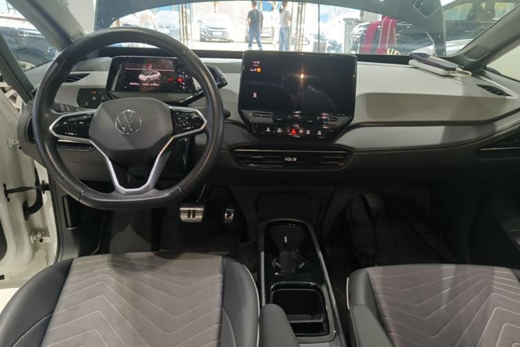 Used Volkswagen ID.3 2024 Outstanding Edition Center Console