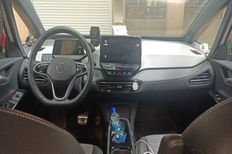 Used Volkswagen ID.3 2024 Outstanding Edition Center Console