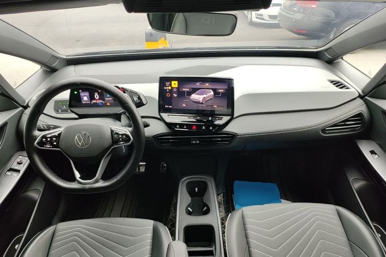 Used Volkswagen ID.3 2024 Outstanding Edition Center Console