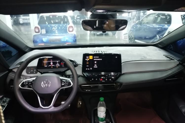 Used Volkswagen ID.3 2024 Outstanding Edition Center Console