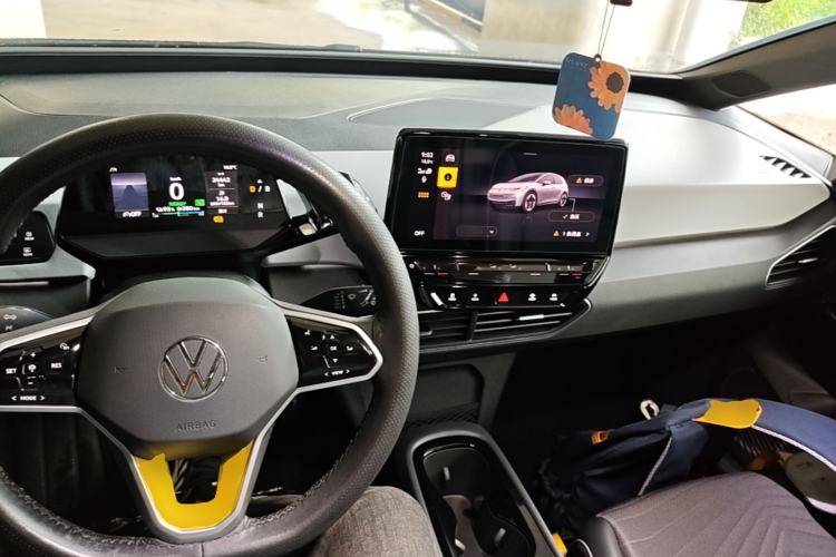Used Volkswagen ID.3 2024 Pure & Smart Edition Center Console