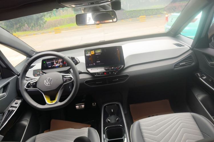 Used Volkswagen ID.3 2024 Outstanding Edition Center Console