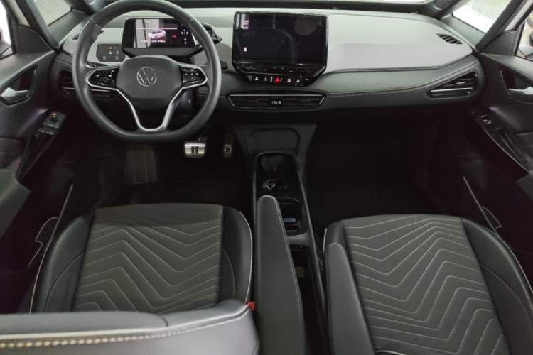 Used Volkswagen ID.3 2024 Outstanding Edition Center Console