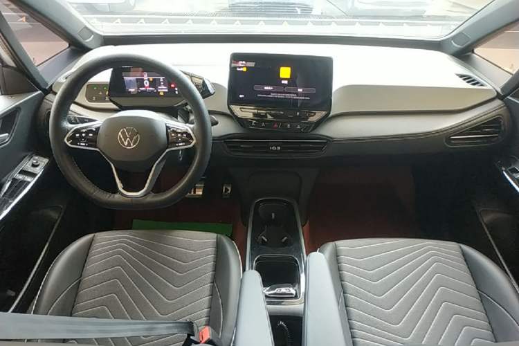 Used Volkswagen ID.3 2024 Outstanding Edition Center Console
