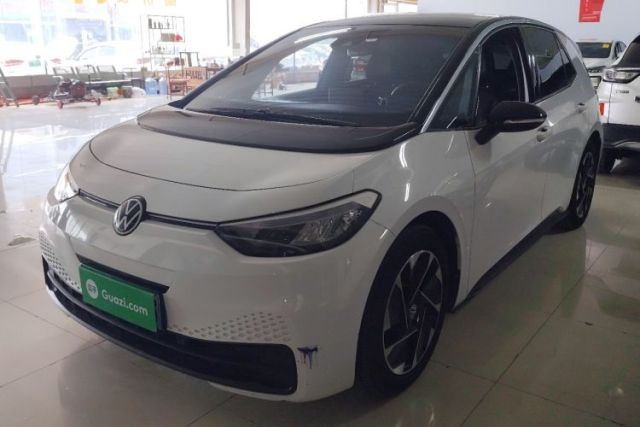 Ojetý Volkswagen ID.3 2024 Outstanding Edition