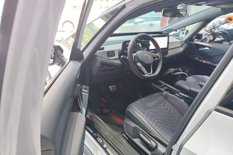 Used Volkswagen ID.3 2024 Pure & Smart Edition Driver Seat