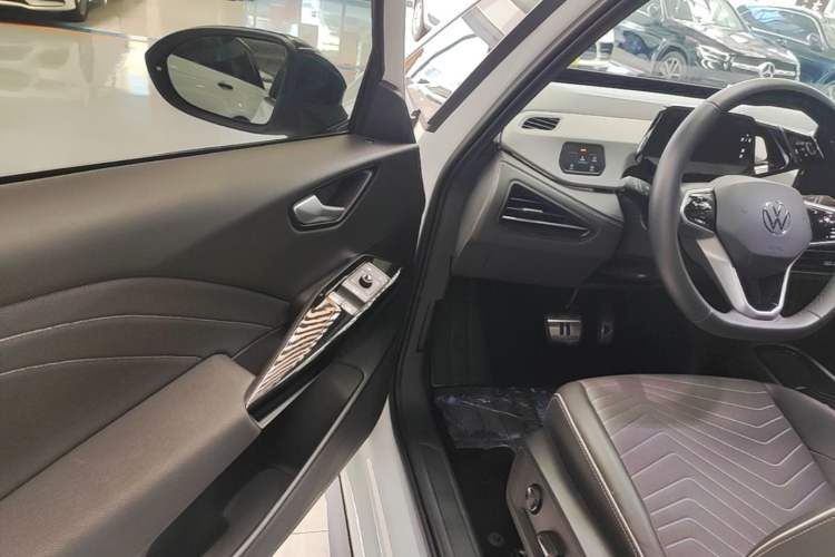 Used Volkswagen ID.3 2024 Outstanding Edition Driver Seat