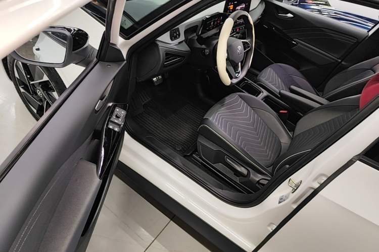 Used Volkswagen ID.3 2024 Pure & Smart Edition Driver Seat