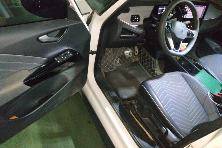 Used Volkswagen ID.3 2024 Pure & Smart Edition Driver Seat