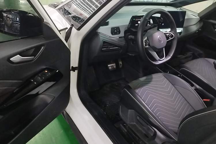 Used Volkswagen ID.3 2024 Pure & Smart Edition Driver Seat