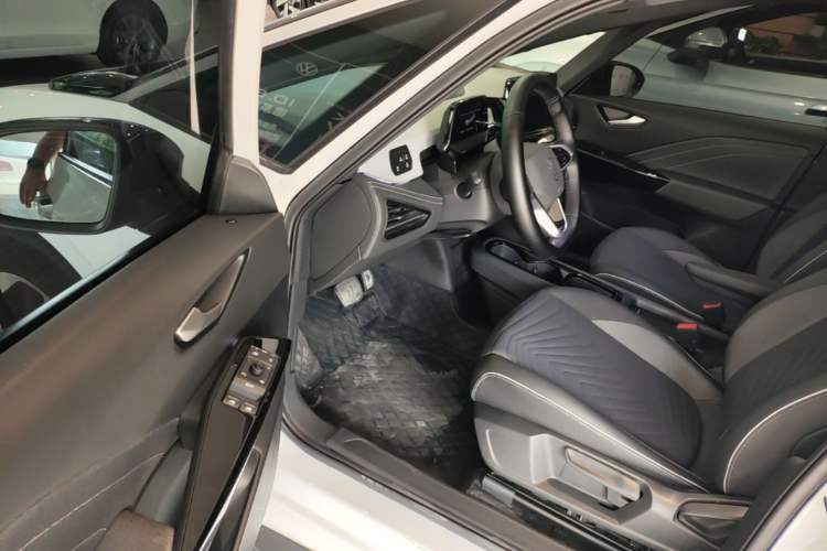 Used Volkswagen ID.3 2024 Pure & Smart Edition Driver Seat