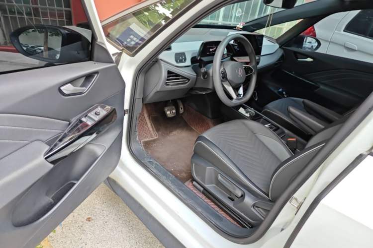 Used Volkswagen ID.3 2024 Pure & Smart Edition Driver Seat