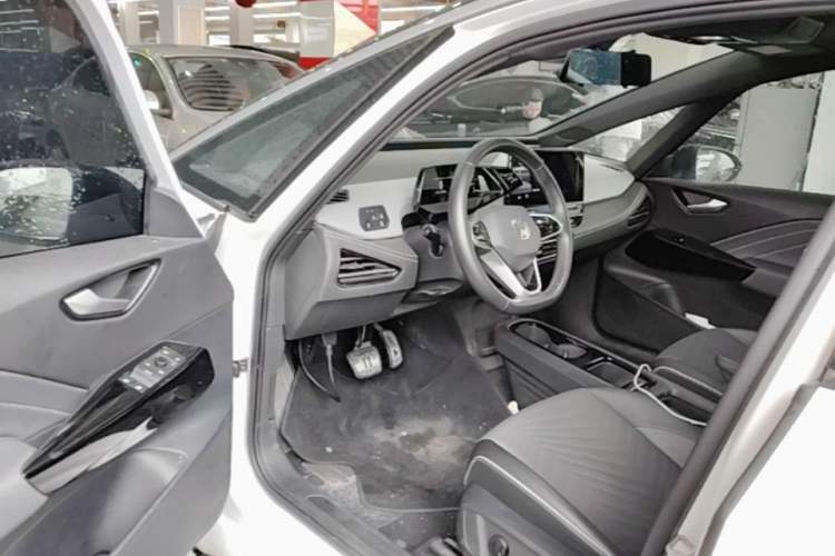 Used Volkswagen ID.3 2024 Outstanding Edition Driver Seat