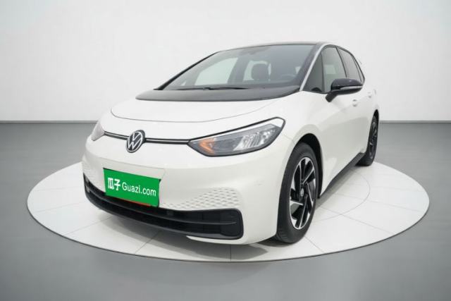 Ojetý Volkswagen ID.3 2024 Outstanding Edition