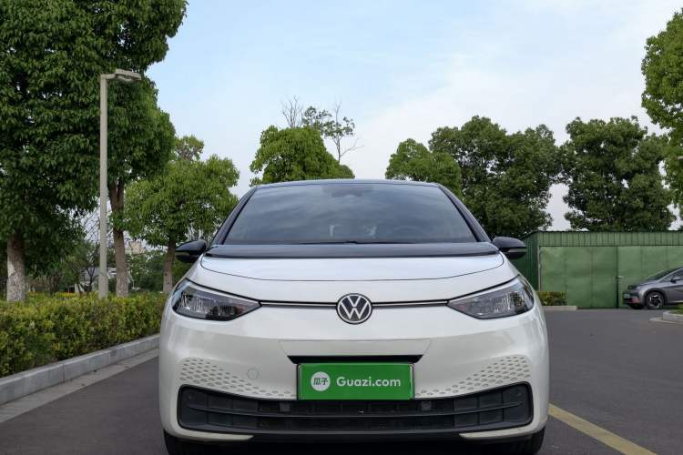 Used Volkswagen ID.3 2024 Pure & Smart Edition Exterior 1
