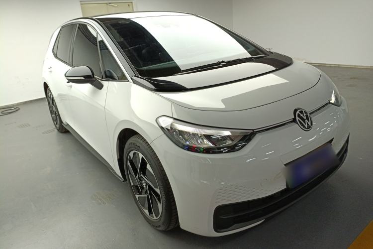 Used Volkswagen ID.3 2024 Outstanding Edition Exterior 1