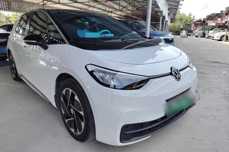Used Volkswagen ID.3 2024 Outstanding Edition Exterior 1