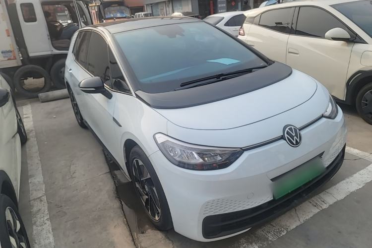 Used Volkswagen ID.3 2024 Outstanding Edition Exterior 1