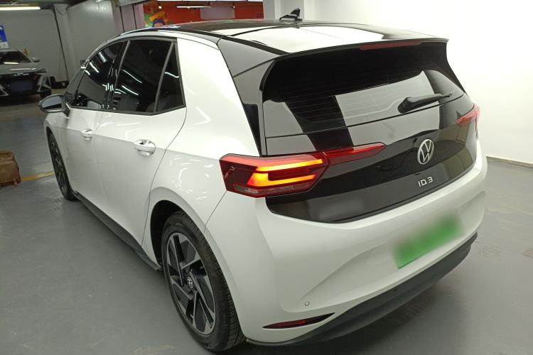 Used Volkswagen ID.3 2024 Outstanding Edition Exterior 2