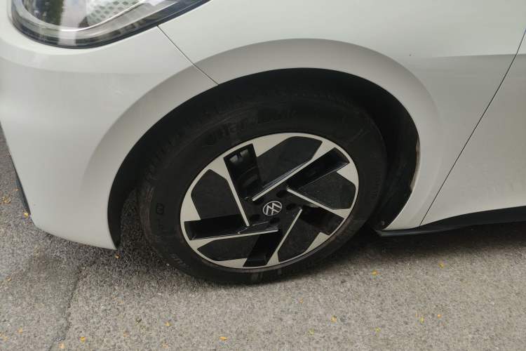 Used Volkswagen ID.3 2024 Intelligent Edition Exterior 2