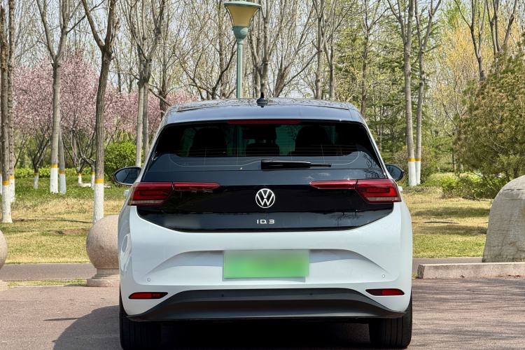 Used Volkswagen ID.3 2024 Pure & Smart Edition Exterior 2