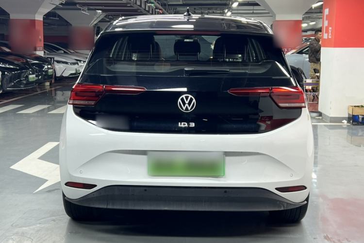 Used Volkswagen ID.3 2024 Outstanding Edition Exterior 3