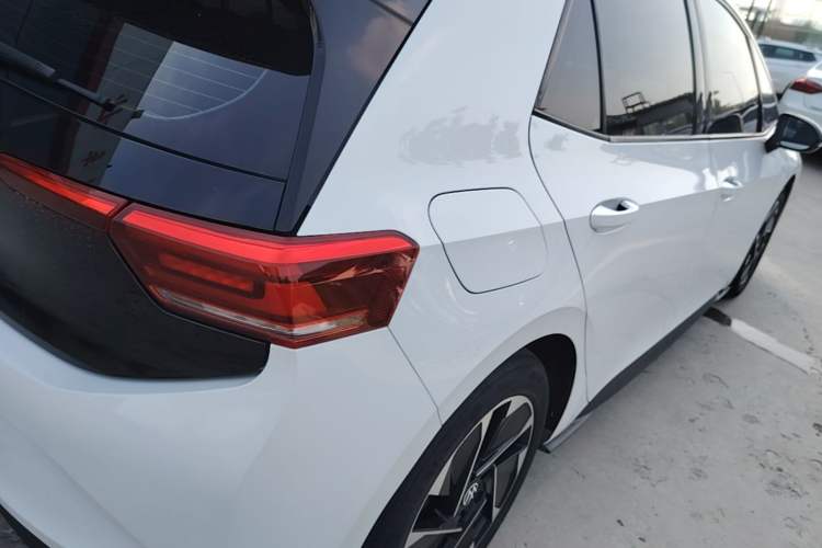 Used Volkswagen ID.3 2024 Pure & Smart Edition Exterior 3