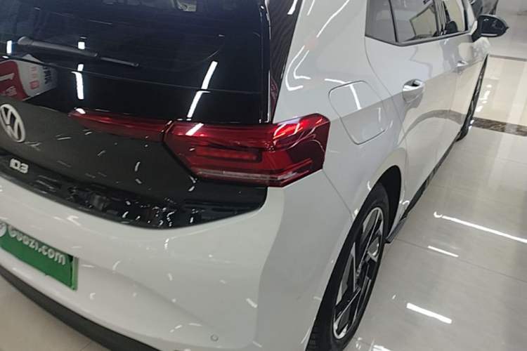 Used Volkswagen ID.3 2024 Outstanding Edition Exterior 3