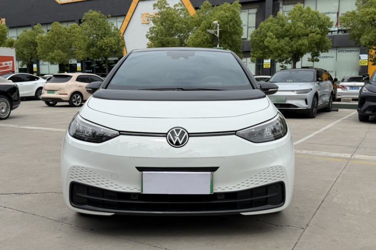 Used Volkswagen ID.3 2024 Outstanding Edition Exterior 3