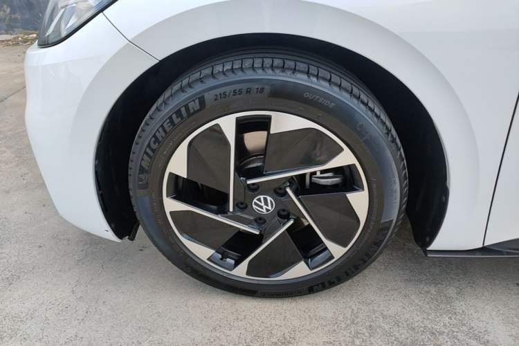 Used Volkswagen ID.3 2024 Pure & Smart Edition Exterior 4