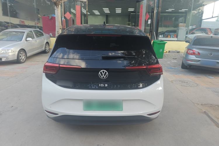 Used Volkswagen ID.3 2024 Outstanding Edition Exterior 4