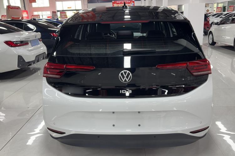 Used Volkswagen ID.3 2024 Outstanding Edition Exterior 4